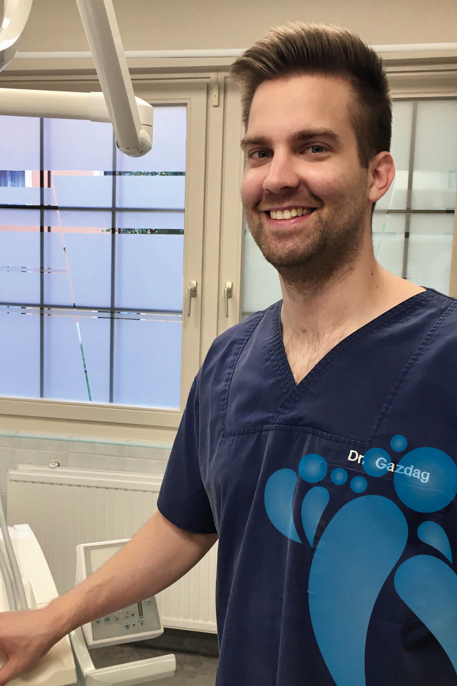 Dr. Dávid Gazdag